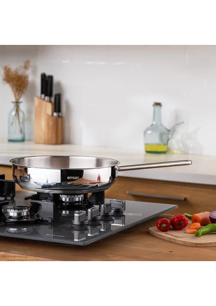 Emsan Elite Düz Tava Gümüş Çelik Malzeme ile 24 cm Boyutunda Tek Parça